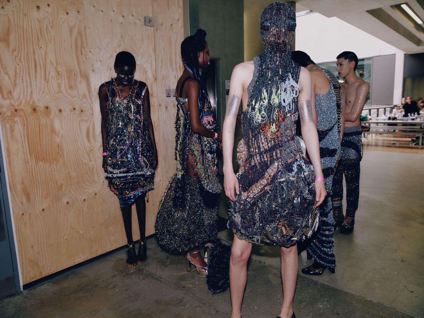 Look 6: Masked Reclaimer