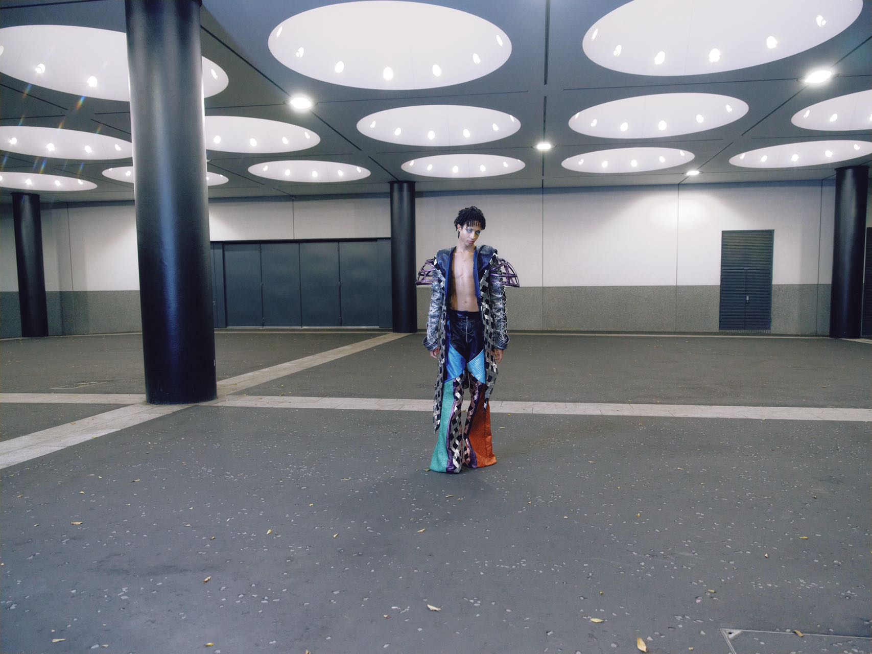 LOOK 7： Quantum Monarch